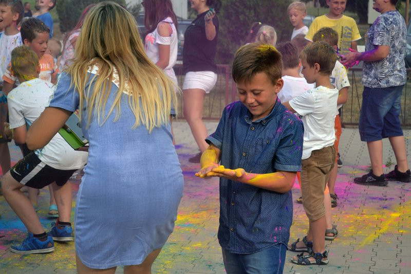 Mierzejewo bawiło się na kolorowo! (zdjęcia)