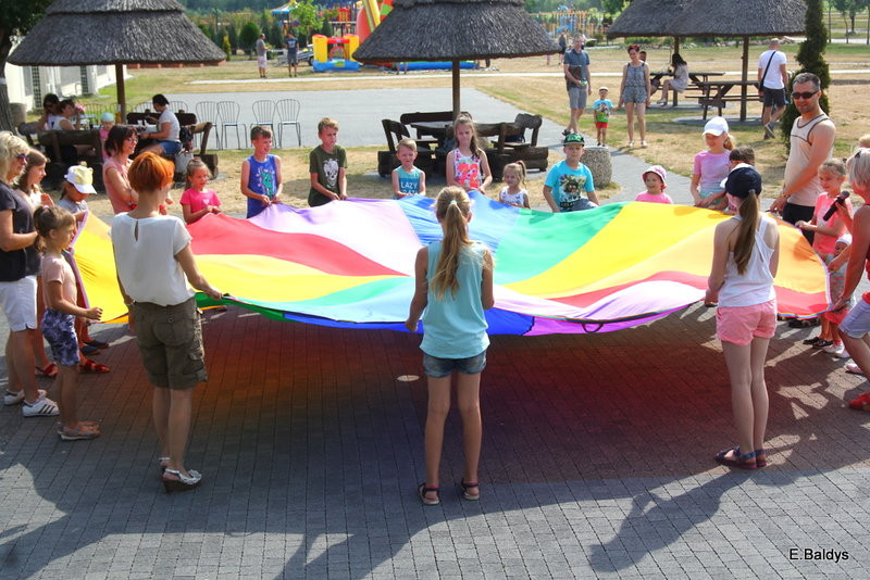 Słoneczny Festyn Rodzinny UM Leszna (zdjęcia)