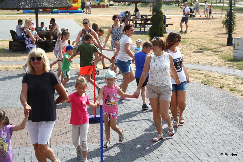 Słoneczny Festyn Rodzinny UM Leszna (zdjęcia)