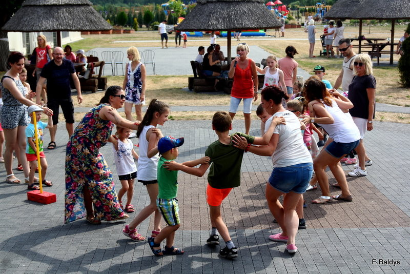 Słoneczny Festyn Rodzinny UM Leszna (zdjęcia)