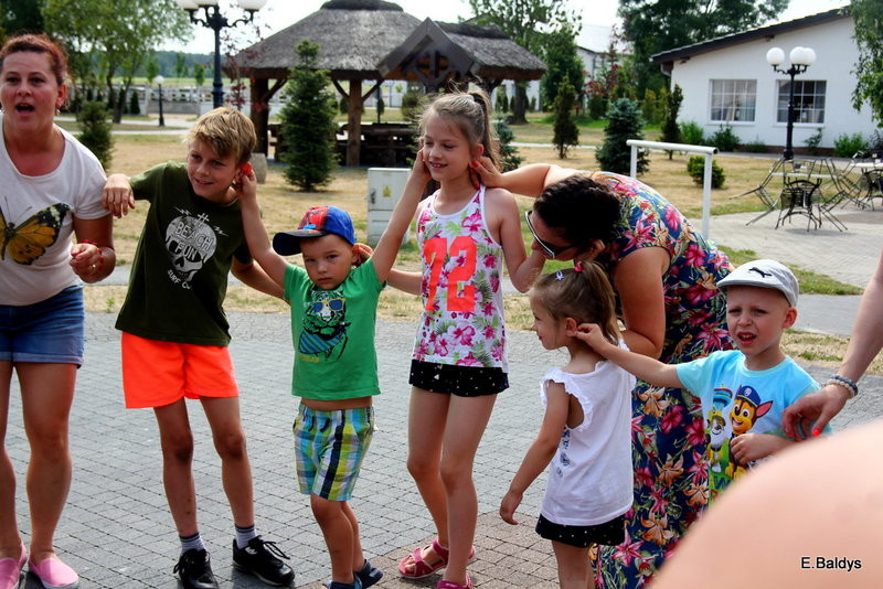 Słoneczny Festyn Rodzinny UM Leszna (zdjęcia)