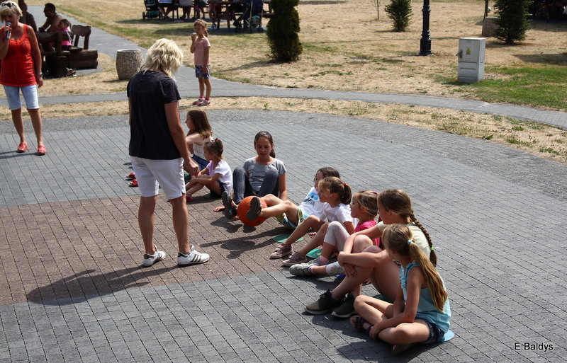 Słoneczny Festyn Rodzinny UM Leszna (zdjęcia)