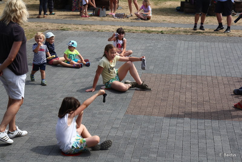 Słoneczny Festyn Rodzinny UM Leszna (zdjęcia)