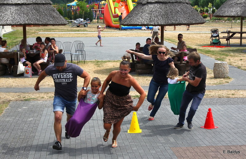 Słoneczny Festyn Rodzinny UM Leszna (zdjęcia)