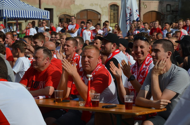 Kibiców było mnóstwo. Radości zero! (zdjęcia)