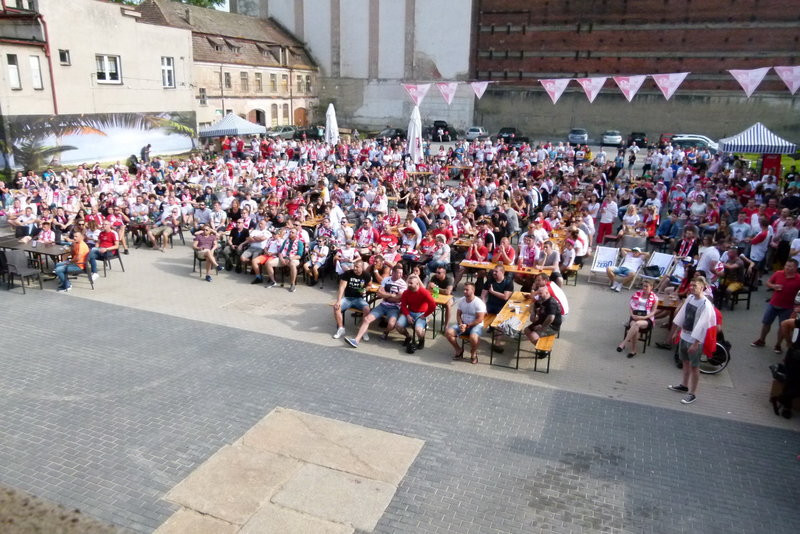 Kibiców było mnóstwo. Radości zero! (zdjęcia)