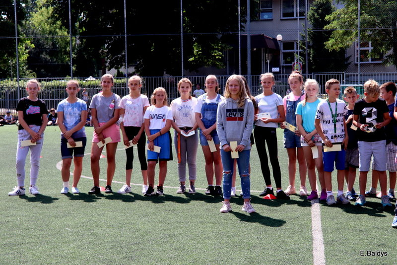 Sportowy apel w SP 7 (zdjęcia)