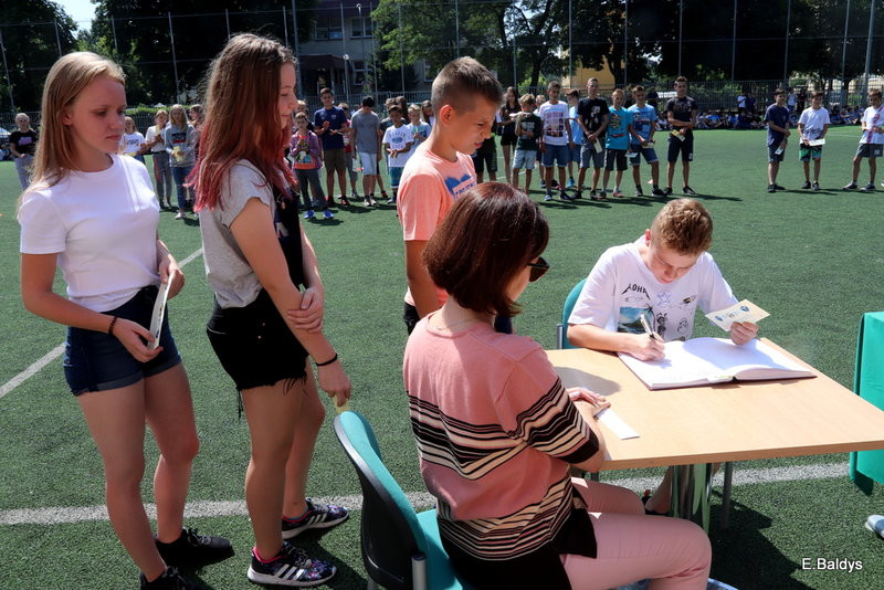 Sportowy apel w SP 7 (zdjęcia)