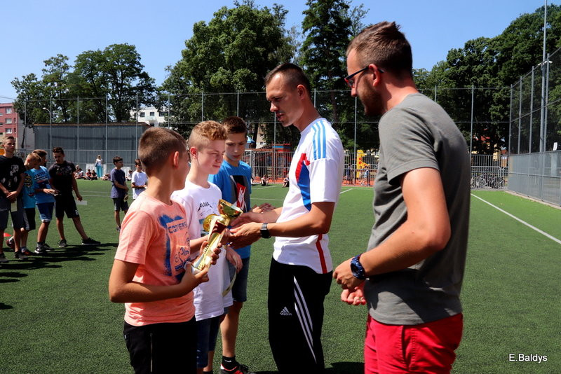 Sportowy apel w SP 7 (zdjęcia)