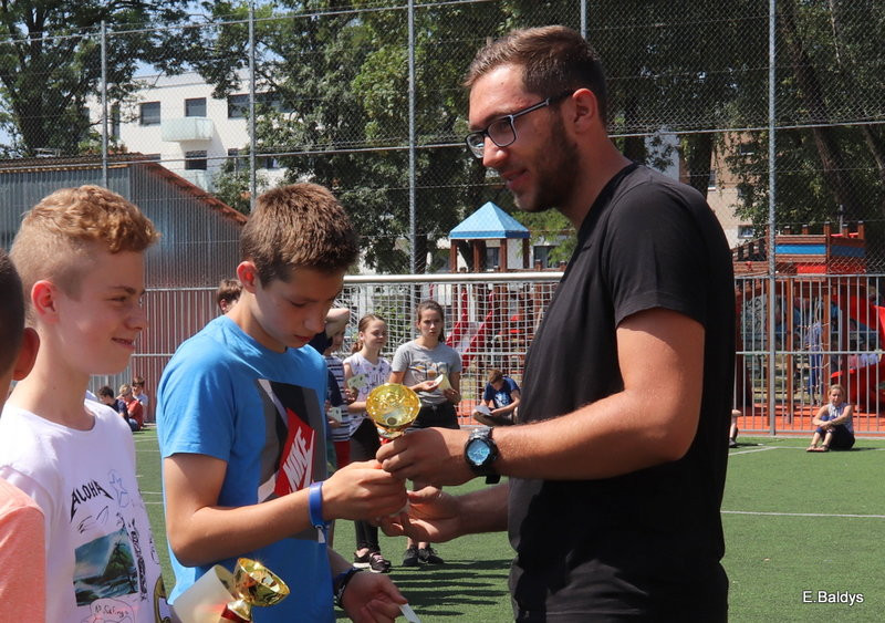 Sportowy apel w SP 7 (zdjęcia)