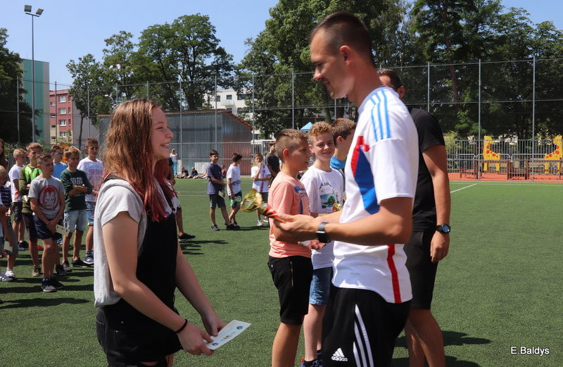 Sportowy apel w SP 7 (zdjęcia)