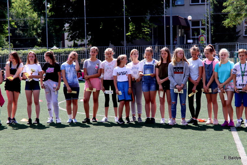 Sportowy apel w SP 7 (zdjęcia)