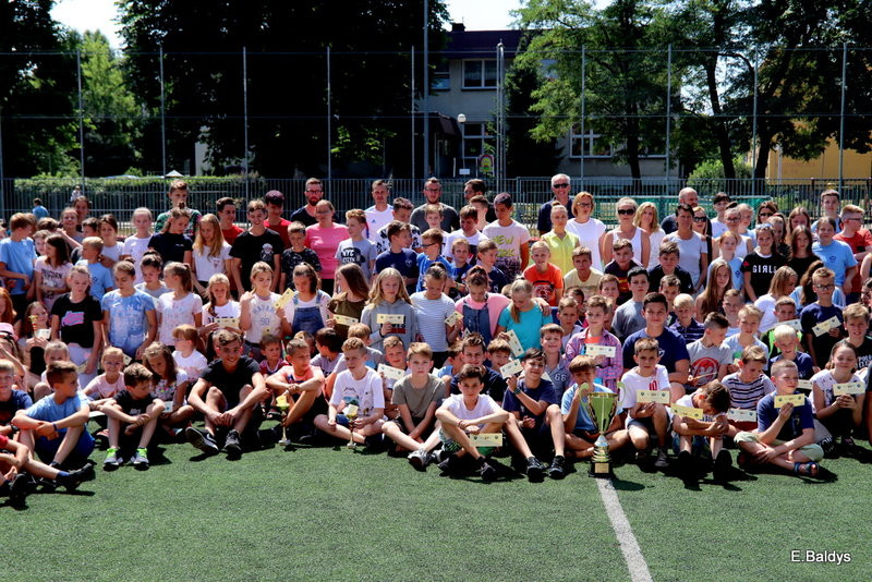 Sportowy apel w SP 7 (zdjęcia)