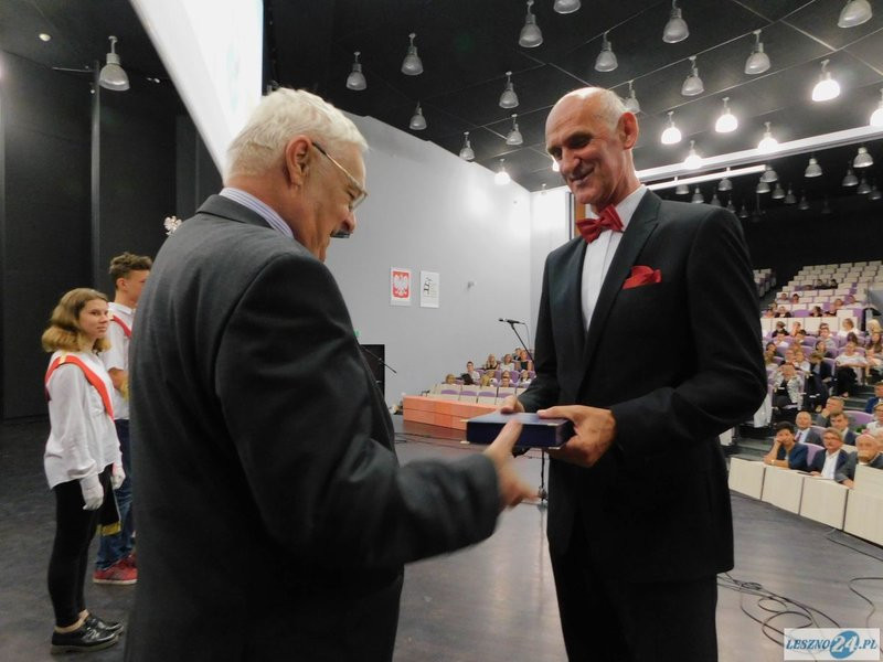 30 lat temu zabrzmiał pierwszy dzwonek (zdjęcia)