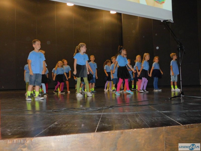 30 lat temu zabrzmiał pierwszy dzwonek (zdjęcia)