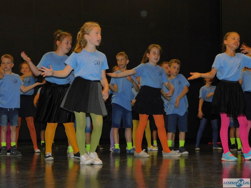 30 lat temu zabrzmiał pierwszy dzwonek (zdjęcia)