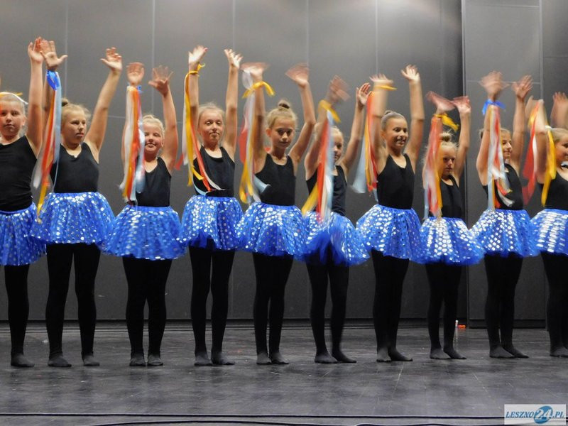 30 lat temu zabrzmiał pierwszy dzwonek (zdjęcia)