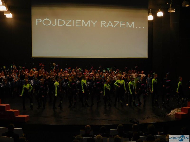 30 lat temu zabrzmiał pierwszy dzwonek (zdjęcia)