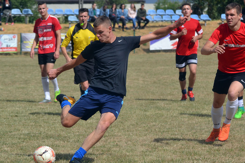 Turniej Piłkarski w Belęcinie (zdjęcia)