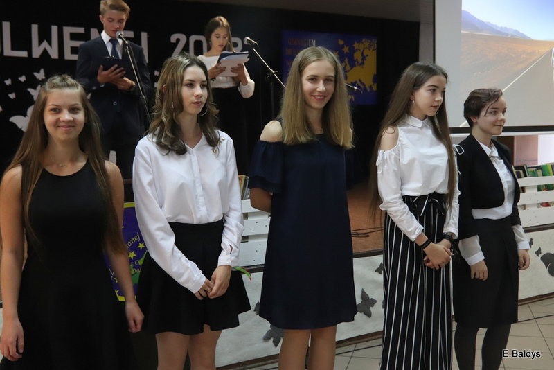 Pożegnali się z gimnazjum (zdjęcia)