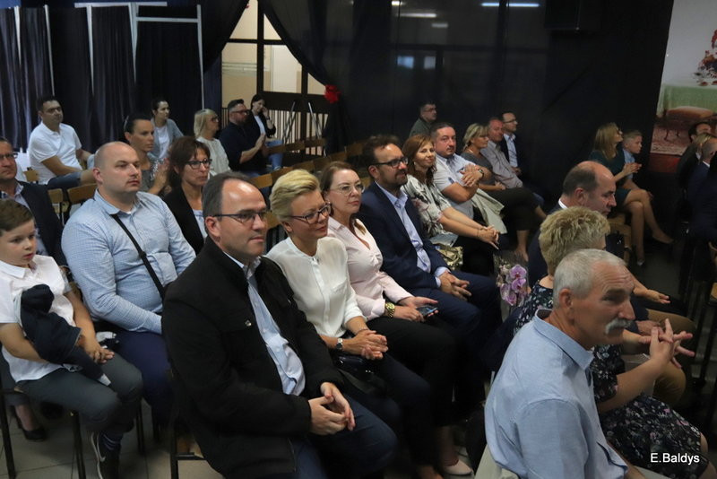 Pożegnali się z gimnazjum (zdjęcia)