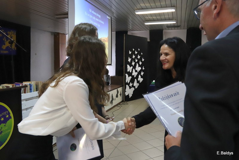 Pożegnali się z gimnazjum (zdjęcia)