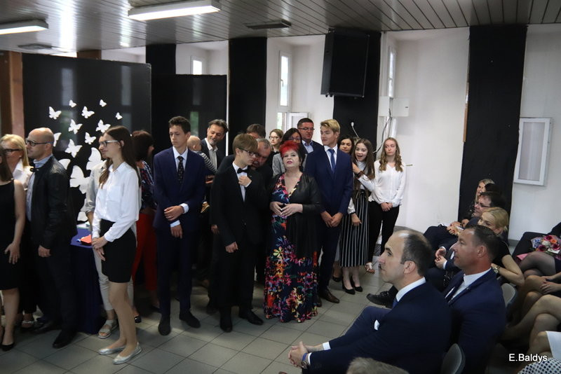 Pożegnali się z gimnazjum (zdjęcia)