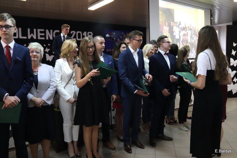 Pożegnali się z gimnazjum (zdjęcia)