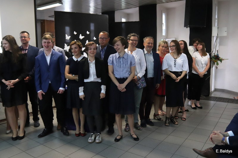 Pożegnali się z gimnazjum (zdjęcia)