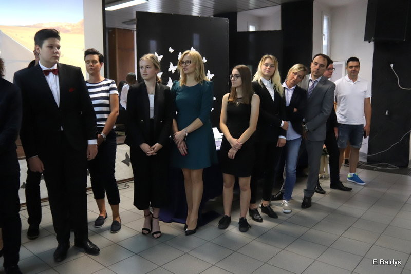 Pożegnali się z gimnazjum (zdjęcia)