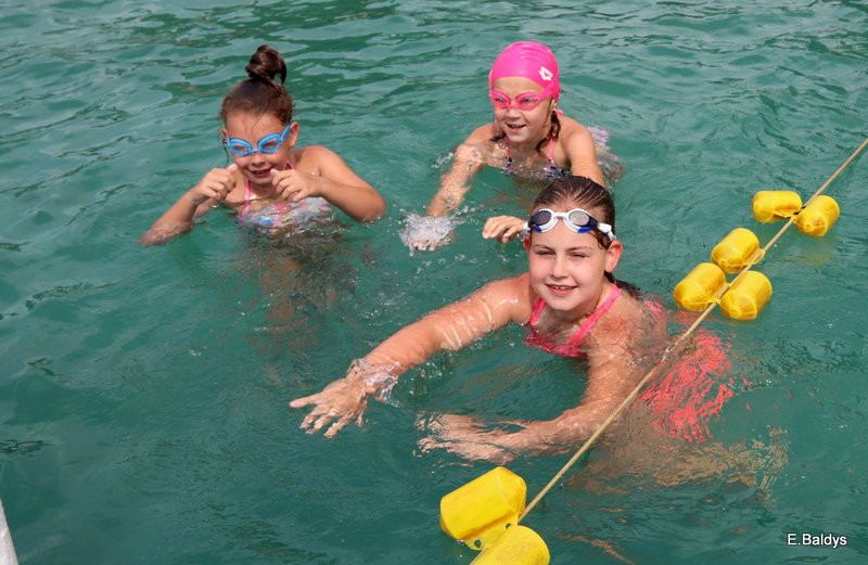 Tłoczno na basenie (zdjęcia)