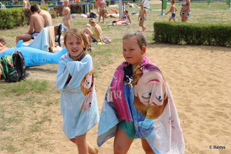 Tłoczno na basenie (zdjęcia)