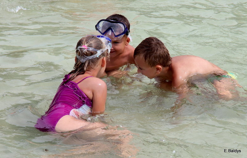 Tłoczno na basenie (zdjęcia)