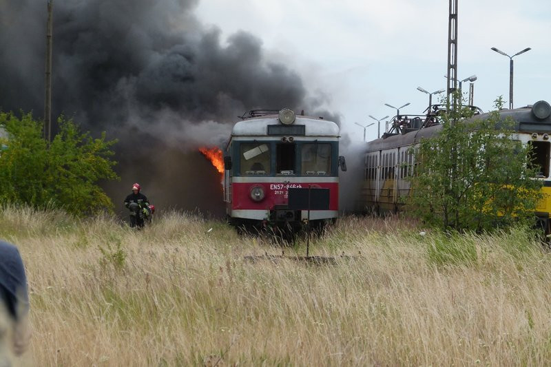 Pożar na bocznicy kolejowej (zdjęcia)