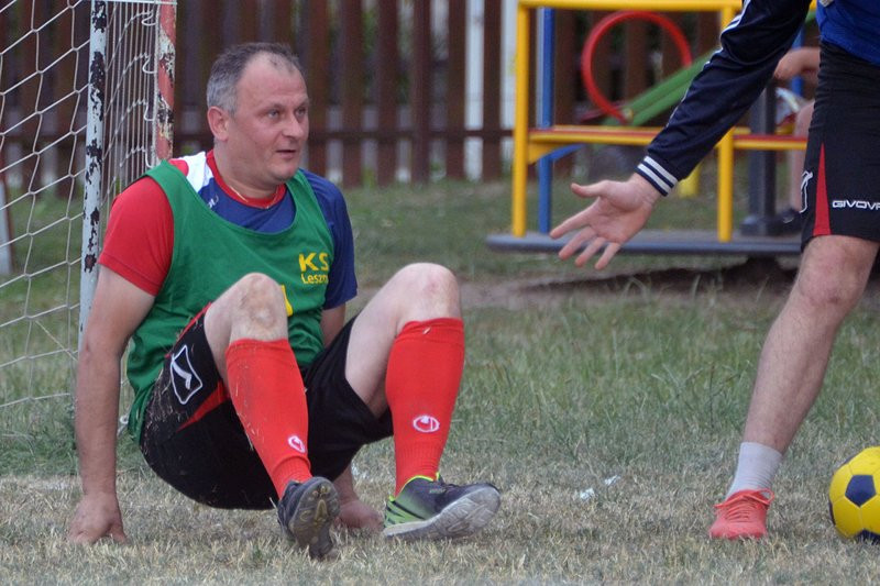 Kawalerowie pokonali żonatych (zdjęcia)