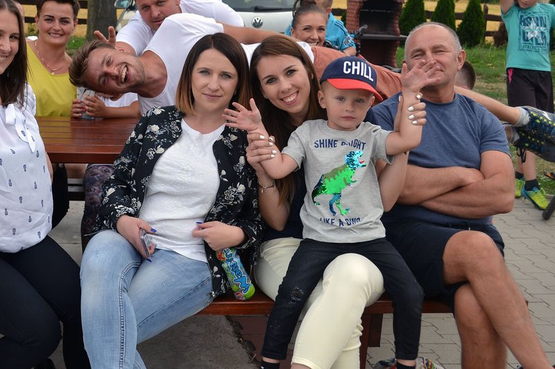 Kawalerowie pokonali żonatych (zdjęcia)