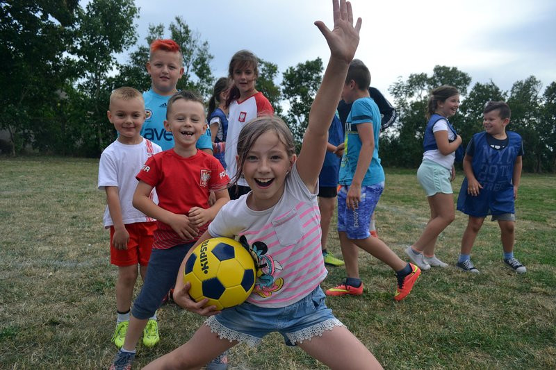 Kawalerowie pokonali żonatych (zdjęcia)