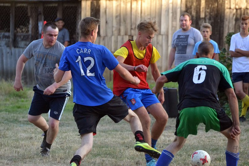 Turniej piłkarski w Luboni (zdjęcia)