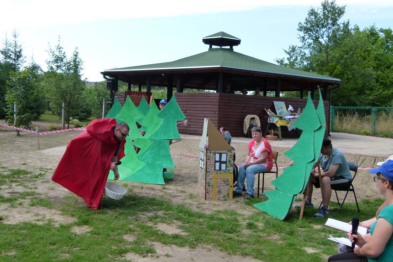 Wigwam ?U Waldemara? w darze od leśników (zdjęcia)