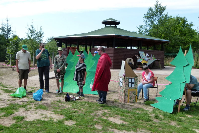 Wigwam ?U Waldemara? w darze od leśników (zdjęcia)