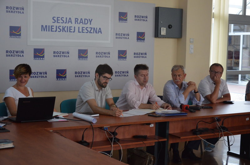 Burzliwe konsultacje w sprawie przebudowy ul. Szybowników  (zdjęcia)