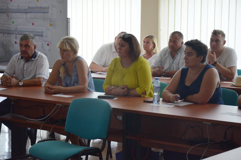 Burzliwe konsultacje w sprawie przebudowy ul. Szybowników  (zdjęcia)