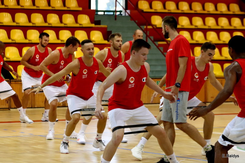 Koszykarze już trenują (zdjęcia)