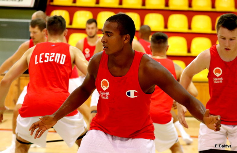 Koszykarze już trenują (zdjęcia)