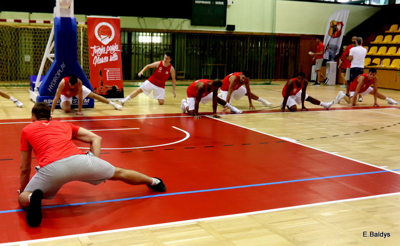 Koszykarze już trenują (zdjęcia)