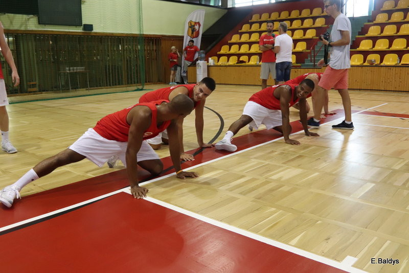 Koszykarze już trenują (zdjęcia)