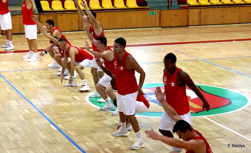 Koszykarze już trenują (zdjęcia)