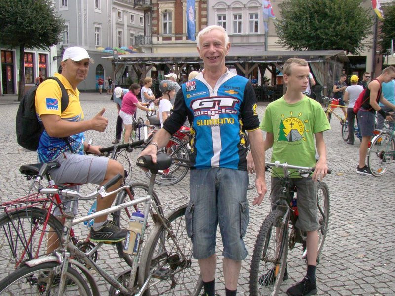 Rajd tylko dla rowerów... pełnoletnich (zdjęcia)