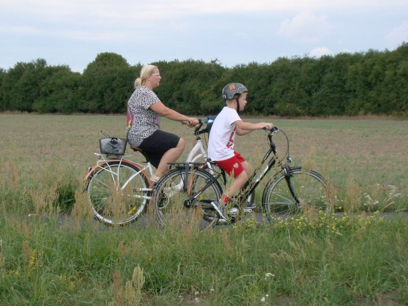 Rajd tylko dla rowerów... pełnoletnich (zdjęcia)