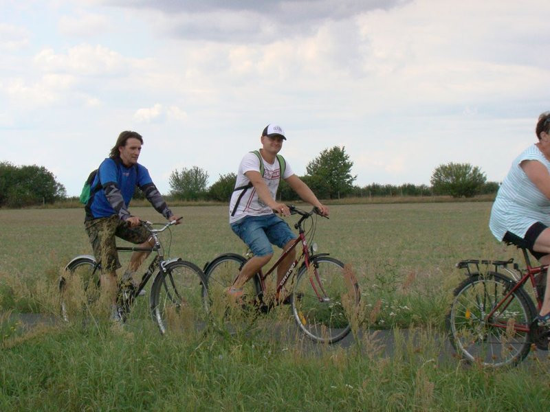 Rajd tylko dla rowerów... pełnoletnich (zdjęcia)